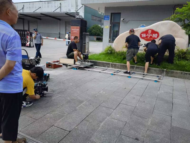 满洲里市广告片拍摄公司核心优势：全流程服务，让品牌广告片省心更出彩